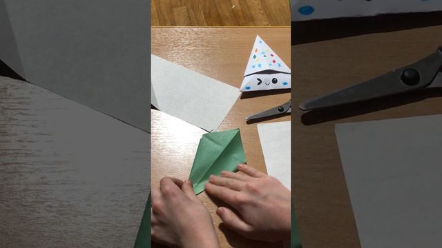 Как сделать очень милую Новогоднюю ёлку в Которую можно положить сюрприз