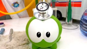 Видео для самых маленьких про Ам Няма — Мастер Тук-Тук, как Доктор Плюшева — Развивающие игры