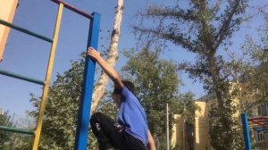 6 трюков на турнике туториал#турник#видео