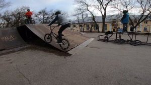 Научился DOUBLE PEG на BMX | Пробую трюки на ПЕГАХ в местном парке!