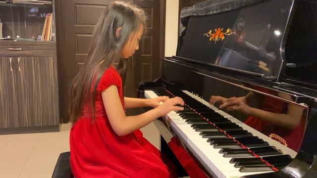 In Rank and File - Elia Rainbow Hong смотреть онлайн