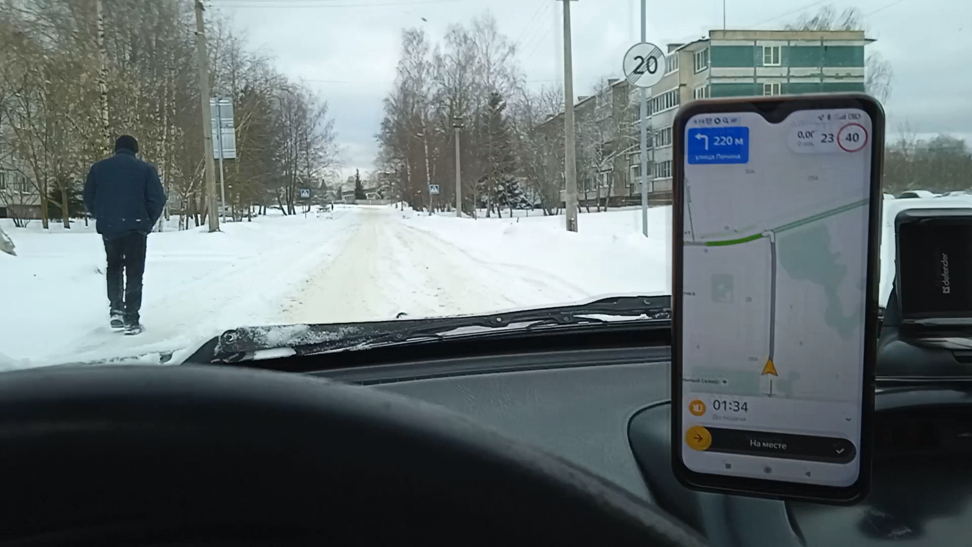 Неплохо подработал в воскресенье в Яндекс Доставке | Снова замело снегом