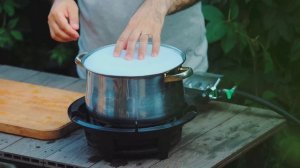 Напиток из базилика, готовит Мито