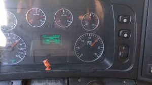 МАЗ 4371 cummins isf 3.8 6j70ta г.п.3,9. Скорость при 2000об/мин