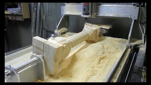 Изготовление колонны из бруса 200*200мм с поворотной осью.