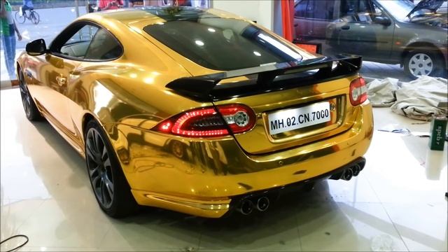 Gold Chrome Jaguar XKR-S. смотреть онлайн