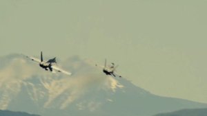 Топ Ган Маверик. Маверик в воздухе показывает мастер класс. ( Лучший стрелок)