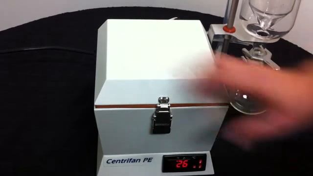 6 x 20 ml rotor, 1 vial has 3 ml of water and the rest are empty смотреть онлайн