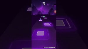 Tiles Hop что это такое?