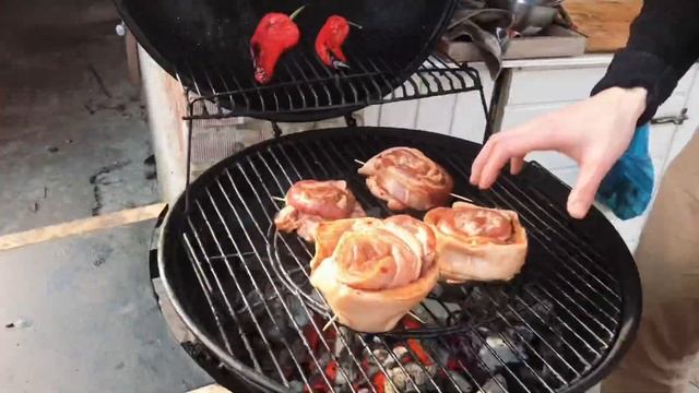 Поркетта на гриле || Улитки из грудинки || Грудинка BBQ || Свинина на гриле || Вкусно и бюджетно || смотреть онлайн
