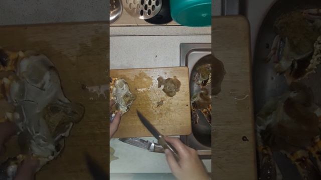 Как разделать живого краба смотреть онлайн