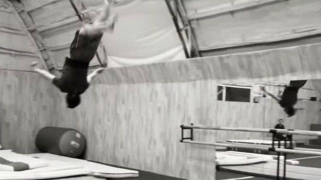 Ангар гимнастика и акробатика смотреть онлайн