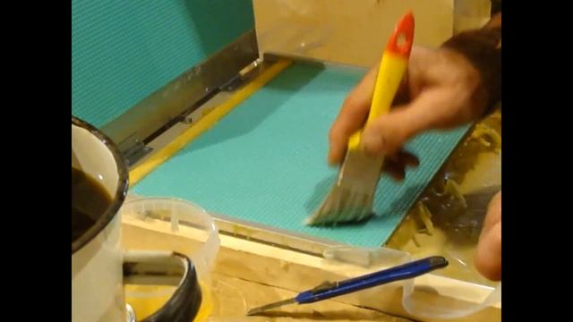 Вощина из забрусного воска своими руками, пчелкам в радость, пчеловоду для пользы смотреть онлайн