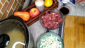 Гороховая каша с мясной подливой. Гороховая каша в медленноварке.