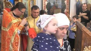 Причастие Святых Христовых Таин 17 декабря 2017.  Кировское
