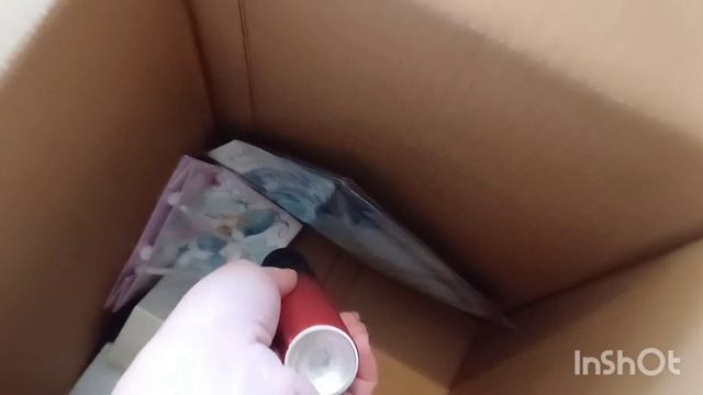 Распаковка продукции компании Faberlic
