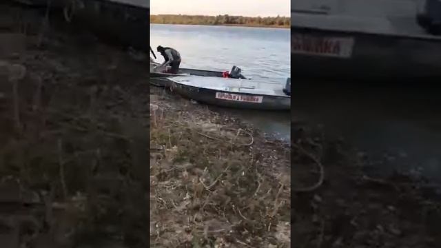 Ахтуба. Рыбалка. Причал рыбака. смотреть онлайн