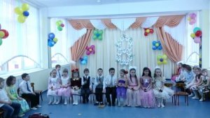 КЛАСС!!! Дети играют на деревянных ложках.