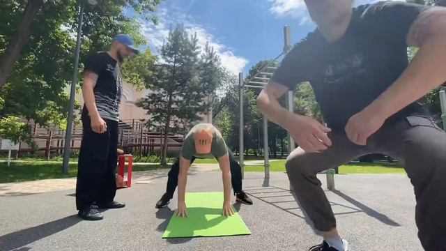 Там Куи Кхи-конг. Набивка и Тао смотреть онлайн