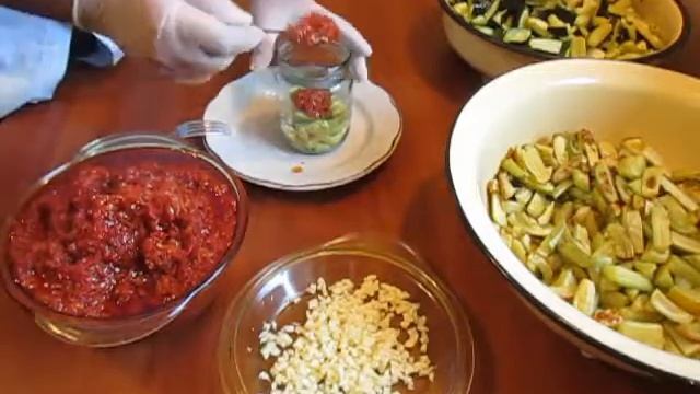 Имам баялды. Консервируем кабачки