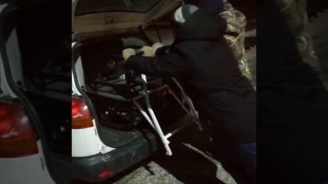 Мотобуксировщик. Погрузка в универсал. смотреть онлайн