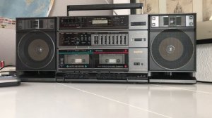 Sanyo C44 boombox ghettoblaster stereo