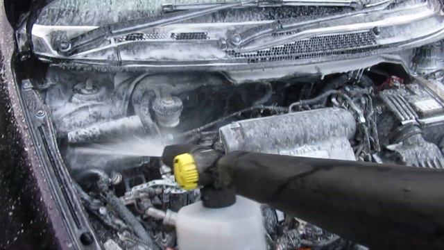 Мойка двигателя: пеним моторный отсек смотреть онлайн