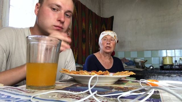 МУКБАНГ ЖАРЕНЫЕ ЛАПКИ MUKBANG смотреть онлайн