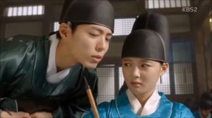 Смешной момент из дорамы свет луны очерченный облаком