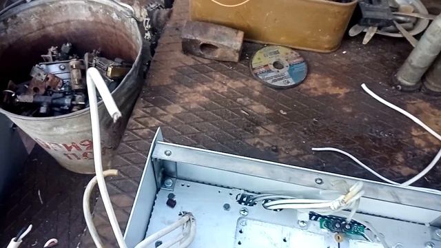 ИЗВЛЕКАЕМ ИЗ ЭЛЕКТРО ЯЩИКА МНОГО ЦЕННЫХ ВЕЩЕЙ $$$