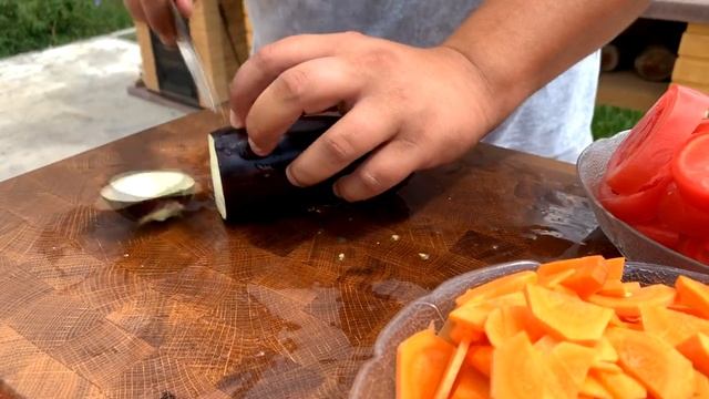 ДЫМЛЯМА, ДУМЛЯМА, ДОМЛЯМА! Мясо тушеное с овощами в собственном соку БЕЗ ДОБАВЛЕНИЯ МАСЛА! ENG SUB смотреть онлайн