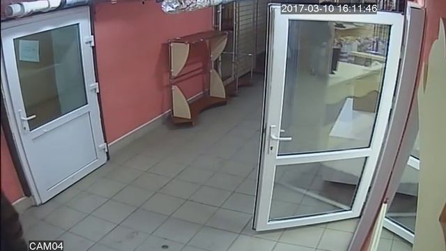 Хулиганы в Барнауле расписывают стены смотреть онлайн