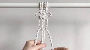 How to tie the Butterfly knot. Beginner macrame tutorial.