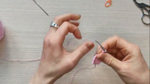 Брелок-птичка крючком! Bird keychain. Амигуруми. (ENGLISH SUBTITLE)