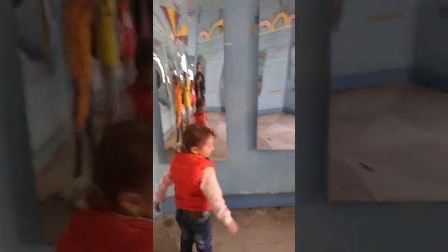 Мираслава в комнате смеха. На смеялись.])))))))))). Город Николаев детский городок сказка. смотреть онлайн