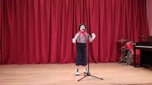 Песня на французском языке в образе мима с песней "VOILA" BARBARA PRAVI