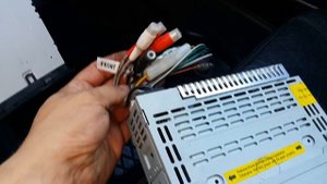 ? ОБЗОР АВТОМАГНИТОЛЫ KENWOOD китайская ХУ-НЯ и как подсоединить Сабвуфер
