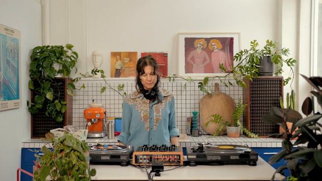 Vintage Country, Rockabilly, Folk with DJ Marvelette