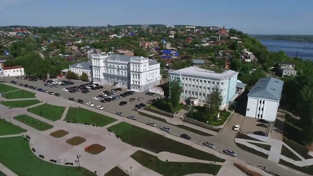 Город рыжей девочки ждет Вас
