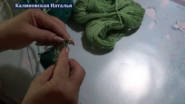 Пинеточки . Хочется их назвать "Мятные". Связаны спицами. смотреть онлайн