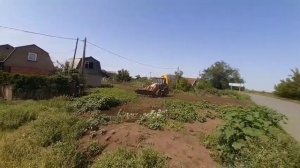 Трактор косит траву на 4 участке! Оренбург, СНТ "Сокол".