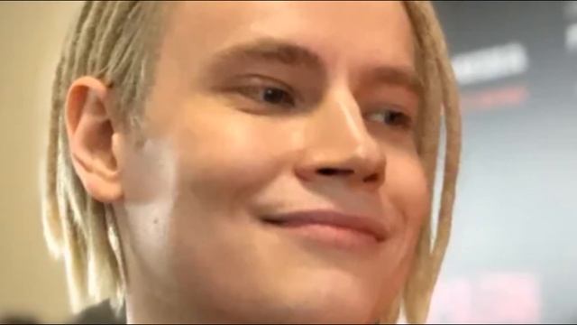 ЯРКАЯ ЗВЕЗДОЧКА! Вот как выглядит дочь от первого брака певца Шамана (SHAMAN) смотреть онлайн