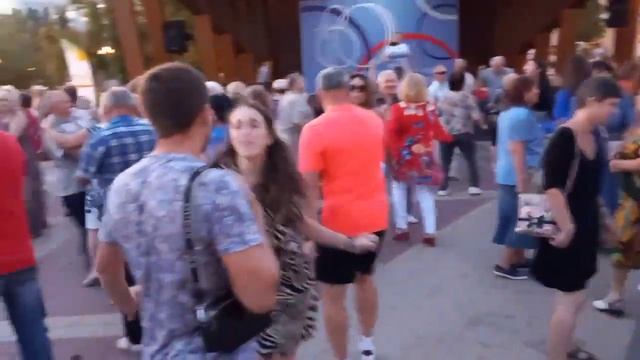 Букет из белых роз.... 26.08.23. смотреть онлайн