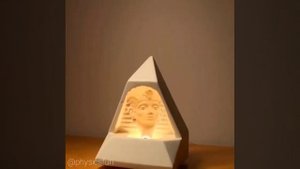 Фараон который всегда смотрит на вас.