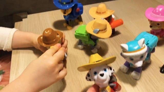 Щенячий патруль | Щенки спасатели | Подарки от Деда Мороза | Распаковка подарков | Видео для детей смотреть онлайн