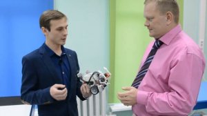 Педагог Евгений Бабушкин и Владислав Халамов. Открытие кружка в уйском