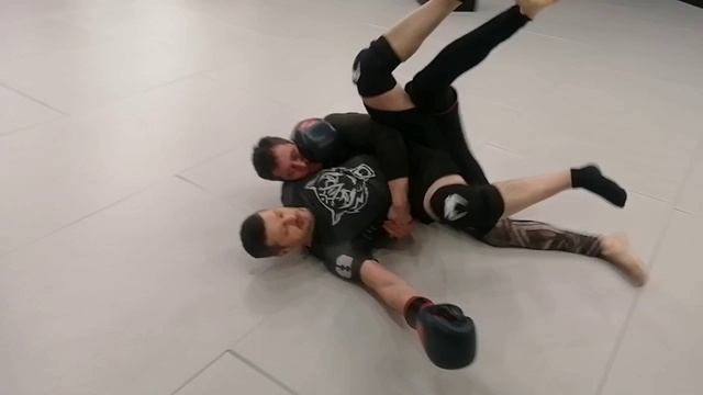 Тренировка по рукопашному бою, тренер Потапов Денис Сергеевич