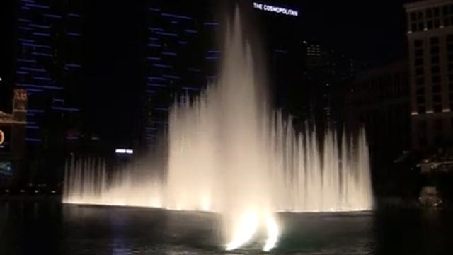 Топ-10 самых больших фонтанов планеты по высоте водяных струй смотреть онлайн