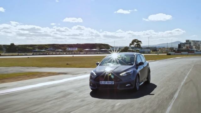 Living with the Ford Focus ST - Extended Test смотреть онлайн