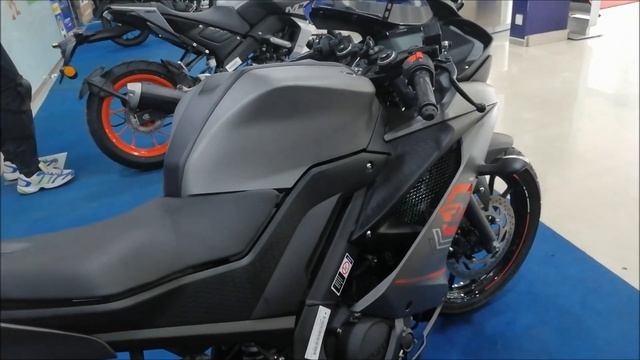 Yamaha R15 V3 BS6  - Most-Powerful and Most Feature-Loaded 150cc motorcycle in India
